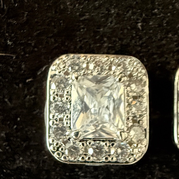 Elegant Silver Stud Earrings - Picture 4 of 8